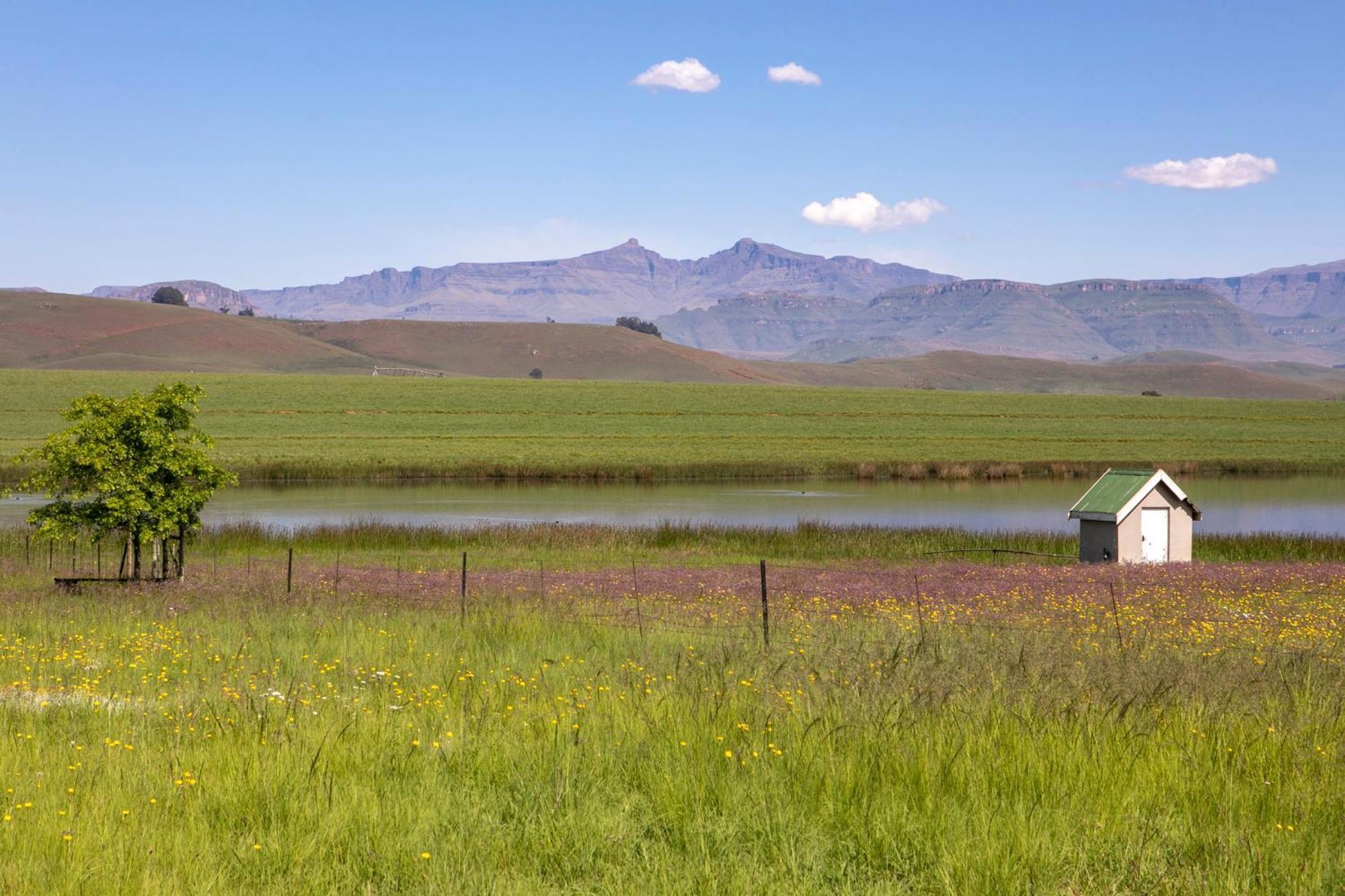 Khanyeni Himeville Exteriér fotografie
