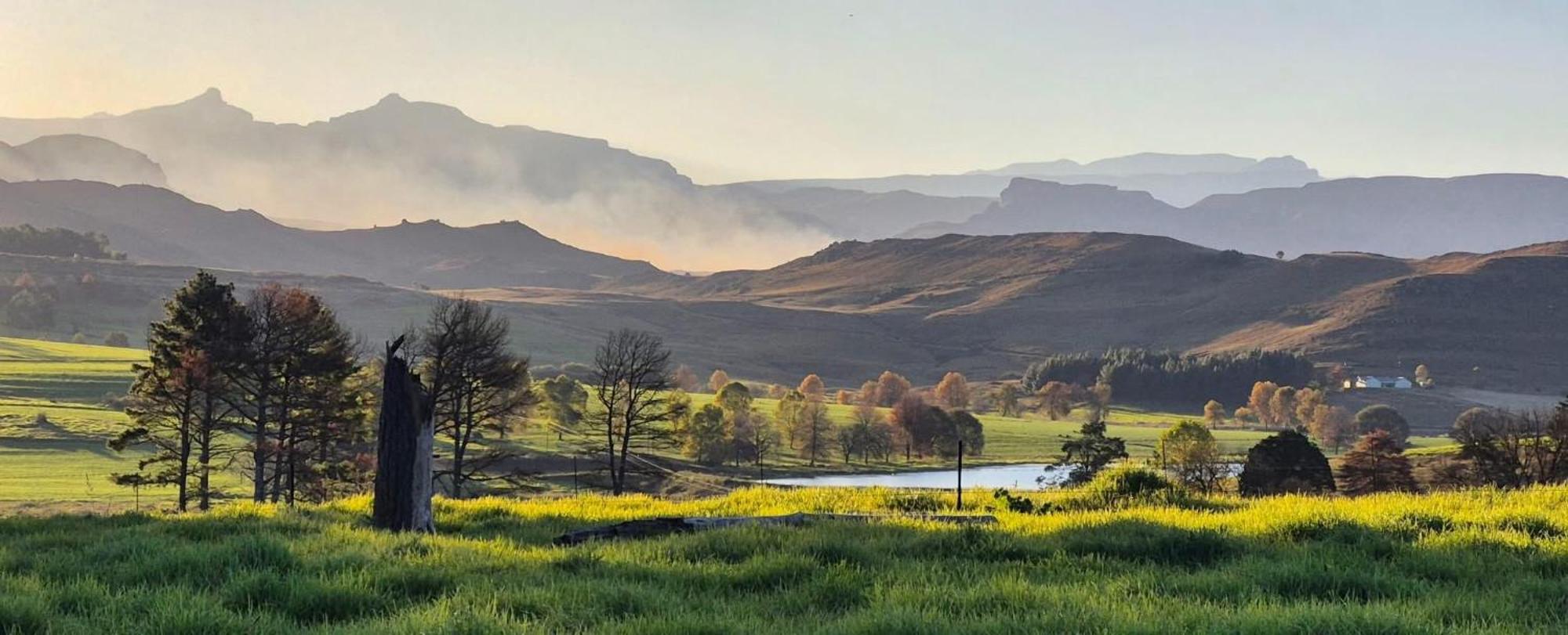 Khanyeni Himeville Exteriér fotografie